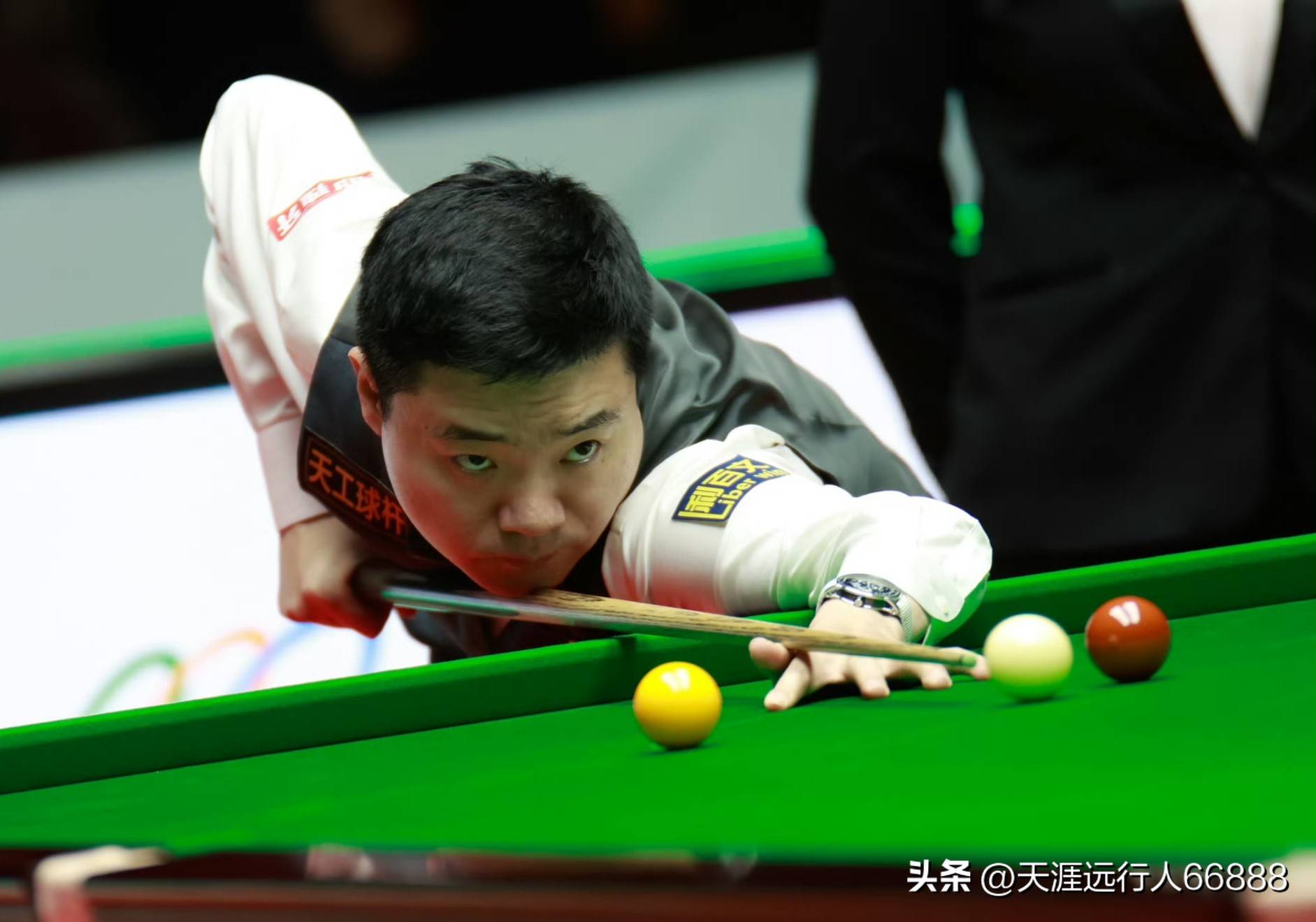 折断的龙骨 折断的龙骨